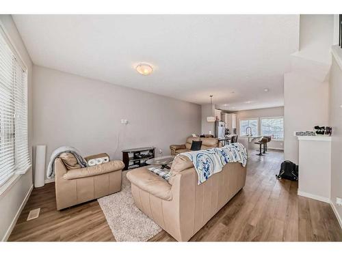 24 Howse Drive Nw, Calgary, AB - Indoor Photo Showing Living Room
