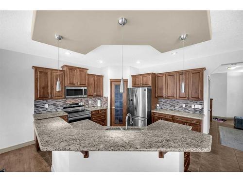 19 Sherwood Circle Nw, Calgary, AB - Indoor Photo Showing Kitchen With Stainless Steel Kitchen With Upgraded Kitchen