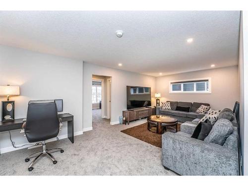 269 Ambleside Avenue Nw, Calgary, AB - Indoor Photo Showing Living Room