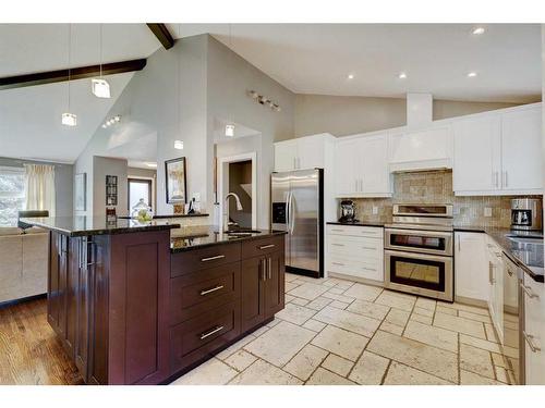 11 Woodlark Drive Sw, Calgary, AB - Indoor Photo Showing Kitchen With Upgraded Kitchen