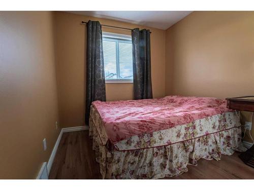 171 Country Hills Drive Nw, Calgary, AB - Indoor Photo Showing Bedroom