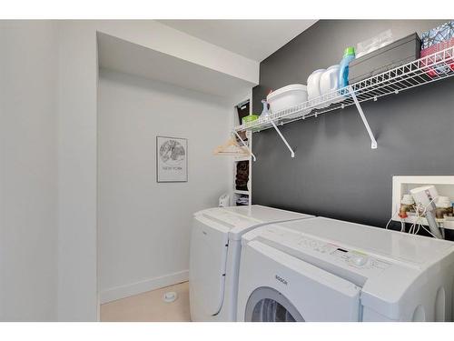 1813 Ramsay Street Se, Calgary, AB - Indoor Photo Showing Laundry Room