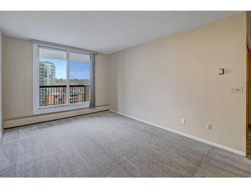 916-738 3 Avenue Sw, Calgary, AB - Indoor Photo Showing Other Room