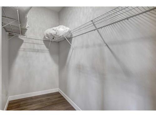 24 Royal Highland Court Nw, Calgary, AB - Indoor With Storage