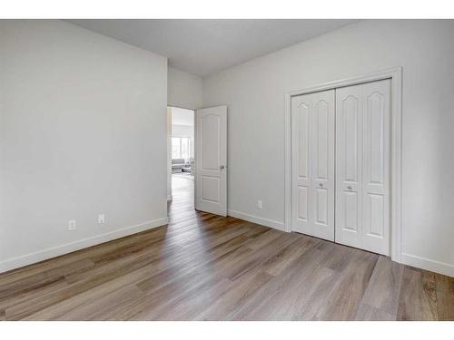 24 Royal Highland Court Nw, Calgary, AB - Indoor Photo Showing Other Room