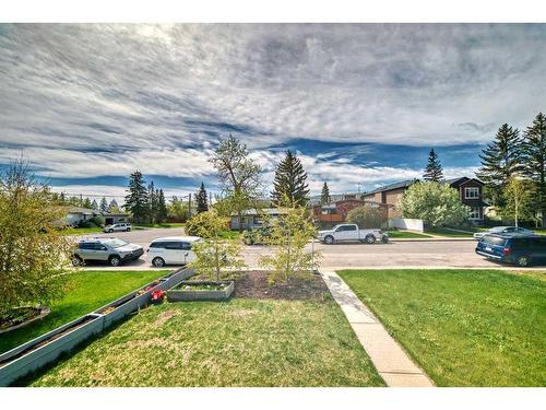 6408 34 Avenue Nw, Calgary, AB - Outdoor With View