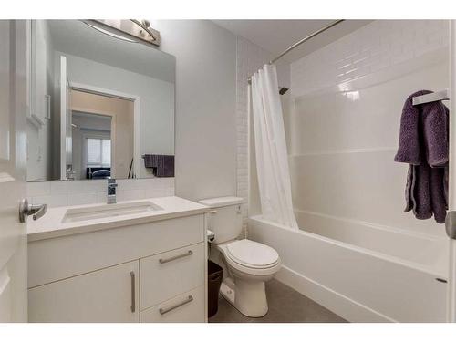 312-300 Harvest Hills Place Ne, Calgary, AB - Indoor Photo Showing Bathroom