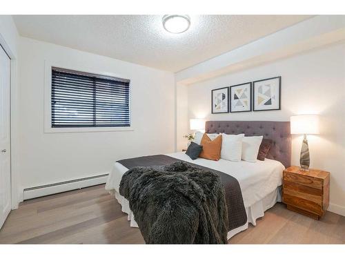 103-620 15 Avenue Sw, Calgary, AB - Indoor Photo Showing Bedroom