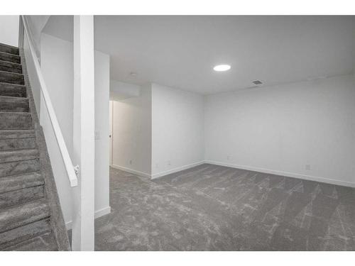 15 Shawglen Place Sw, Calgary, AB - Indoor Photo Showing Other Room