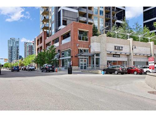 1102-1320 1 Street Se, Calgary, AB - Indoor With Fireplace