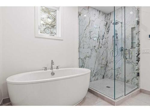 2 Pinewood Crescent, Canmore, AB - Indoor Photo Showing Bathroom