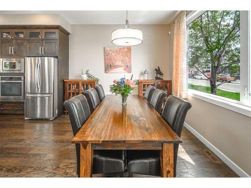 2817 23A Street Nw, Calgary, AB - Indoor Photo Showing Dining Room