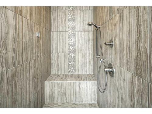 2817 23A Street Nw, Calgary, AB - Indoor Photo Showing Bathroom