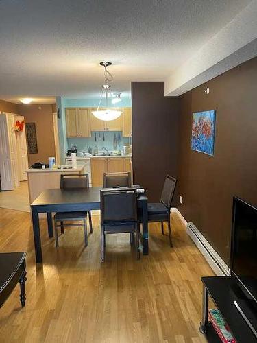 307-4000 Citadel Meadow Point Nw, Calgary, AB - Indoor Photo Showing Dining Room