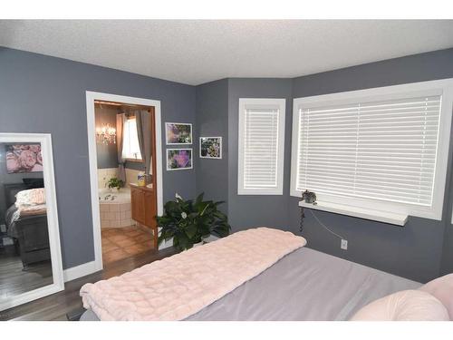 244 Tarawood Place Ne, Calgary, AB - Indoor Photo Showing Bedroom