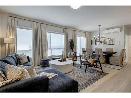 2108-33 Carringham Gate Nw, Calgary, AB - Indoor Photo Showing Living Room