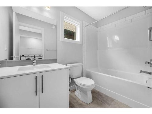 163 Homestead Park Ne, Calgary, AB - Indoor Photo Showing Bathroom