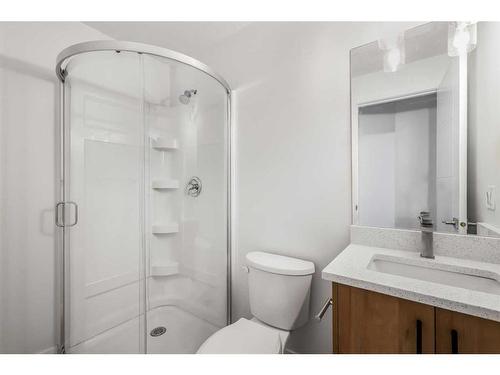 81 Martinvalley Place Ne, Calgary, AB - Indoor Photo Showing Bathroom