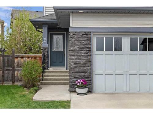 10 Sage Valley Mews Nw, Calgary, AB - Outdoor