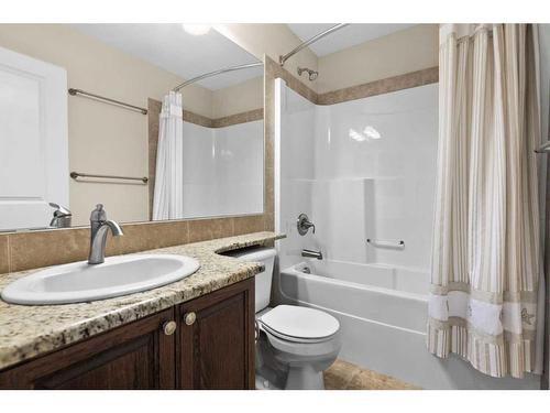10 Sage Valley Mews Nw, Calgary, AB - Indoor Photo Showing Bathroom