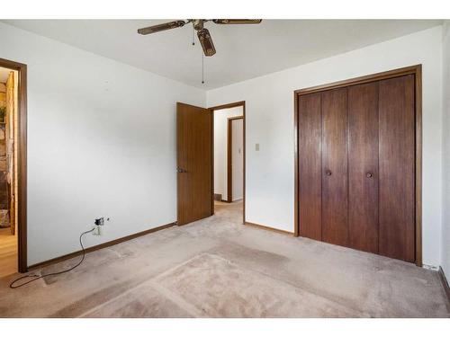 6920 5 Street Nw, Calgary, AB - Indoor Photo Showing Other Room