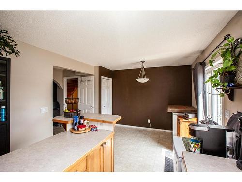 1747 High Country Drive Nw, High River, AB - Indoor