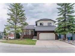 20 Edelweiss Drive NW Calgary, AB T3A 3S1