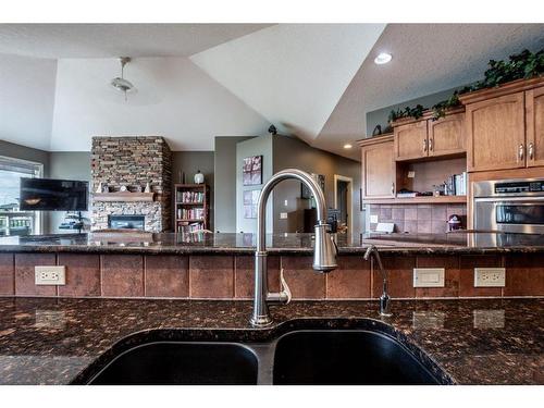 1611 Sunshine Way Se, High River, AB - Indoor Photo Showing Kitchen With Double Sink