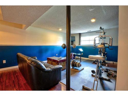 147 Falchurch Crescent Ne, Calgary, AB - Indoor Photo Showing Other Room