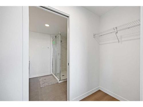 801-327 9A Street Nw, Calgary, AB - Indoor With Storage