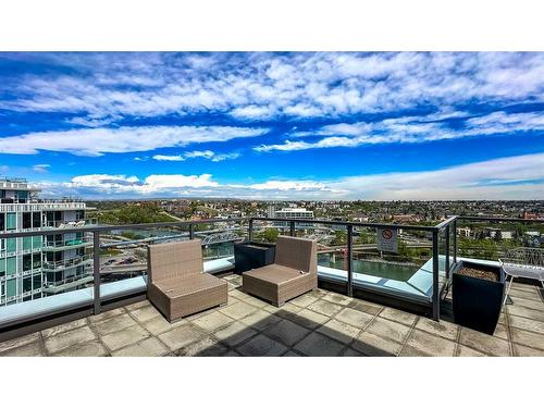 407-550 Riverfront Avenue Se, Calgary, AB - Outdoor With View