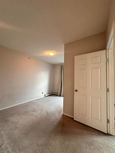 1108-325 3 Street Se, Calgary, AB - Indoor Photo Showing Other Room