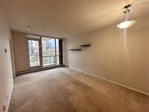 1108-325 3 Street Se, Calgary, AB - Indoor Photo Showing Other Room