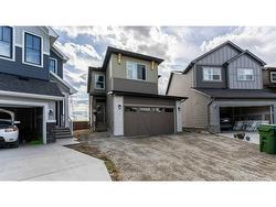 198 Carringsby Way NW Calgary, AB T3P 1T5
