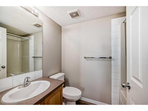 1306-5 Country Village Park Ne, Calgary, AB - Indoor Photo Showing Bathroom