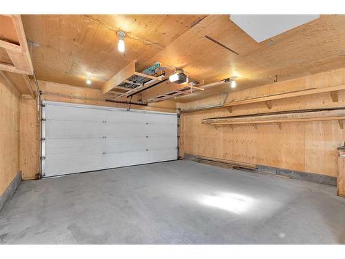 211 Skyview Ranch Way Ne, Calgary, AB - Indoor Photo Showing Garage