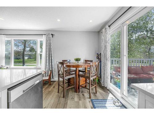 3435 30A Avenue Se, Calgary, AB - Indoor Photo Showing Dining Room