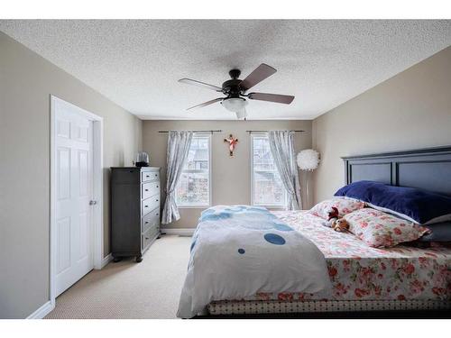 771 Prestwick Circle Se, Calgary, AB - Indoor Photo Showing Bedroom