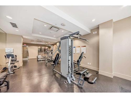 2502-1118 12Th Avenue Sw, Calgary, AB - Indoor Photo Showing Gym Room