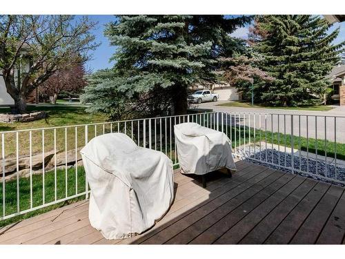 49 Confederation Villas Nw, Calgary, AB - Outdoor With Deck Patio Veranda