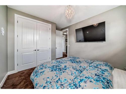 156 Auburn Sound Manor Se, Calgary, AB - Indoor Photo Showing Bedroom
