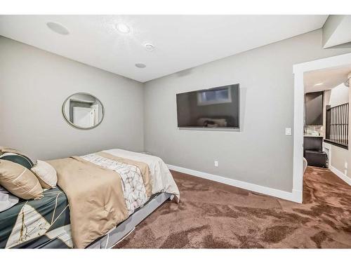 156 Auburn Sound Manor Se, Calgary, AB - Indoor Photo Showing Bedroom