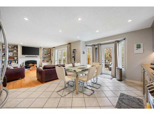197 Scenic Hill Close Nw, Calgary, AB - Indoor With Fireplace