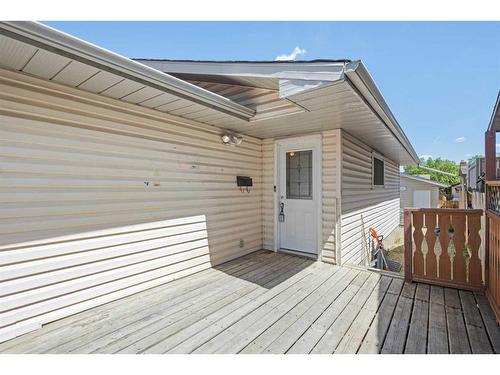 63 Templeridge Close Ne, Calgary, AB - Outdoor With Deck Patio Veranda With Exterior