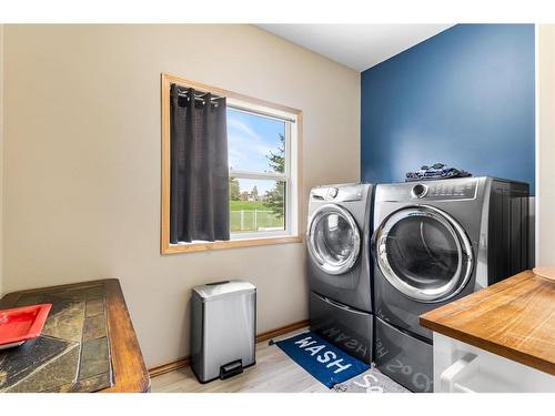 6215 Douglas Place, Olds, AB - Indoor Photo Showing Laundry Room