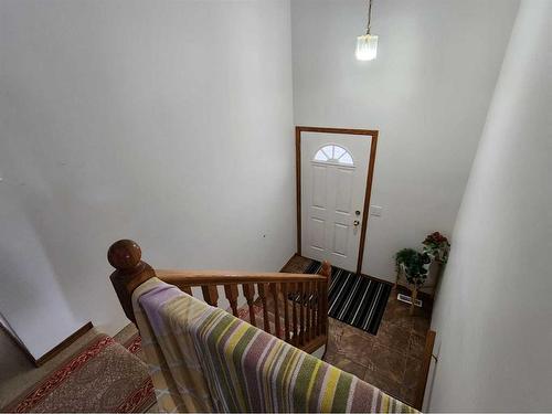 94 Millrise Boulevard Sw, Calgary, AB - Indoor Photo Showing Other Room