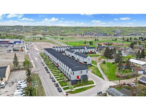 3571 69 Street Nw, Calgary, AB - Outdoor With View
