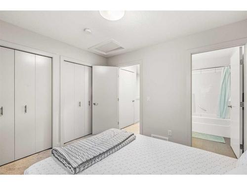 3571 69 Street Nw, Calgary, AB - Indoor Photo Showing Bedroom