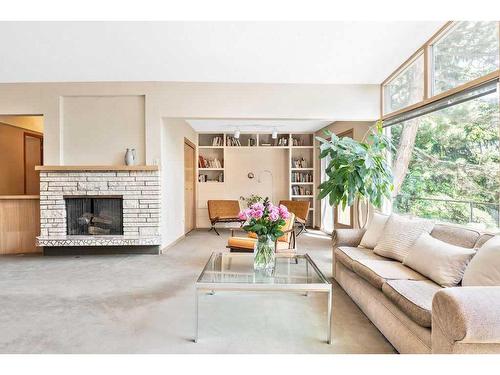 1605 11 Avenue Nw, Calgary, AB - Indoor Photo Showing Living Room With Fireplace