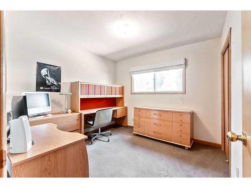 1605 11 Avenue Nw, Calgary, AB - Indoor Photo Showing Office